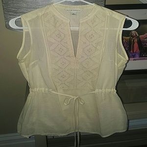 Banana Republic cream colored sleeveless top (XS)